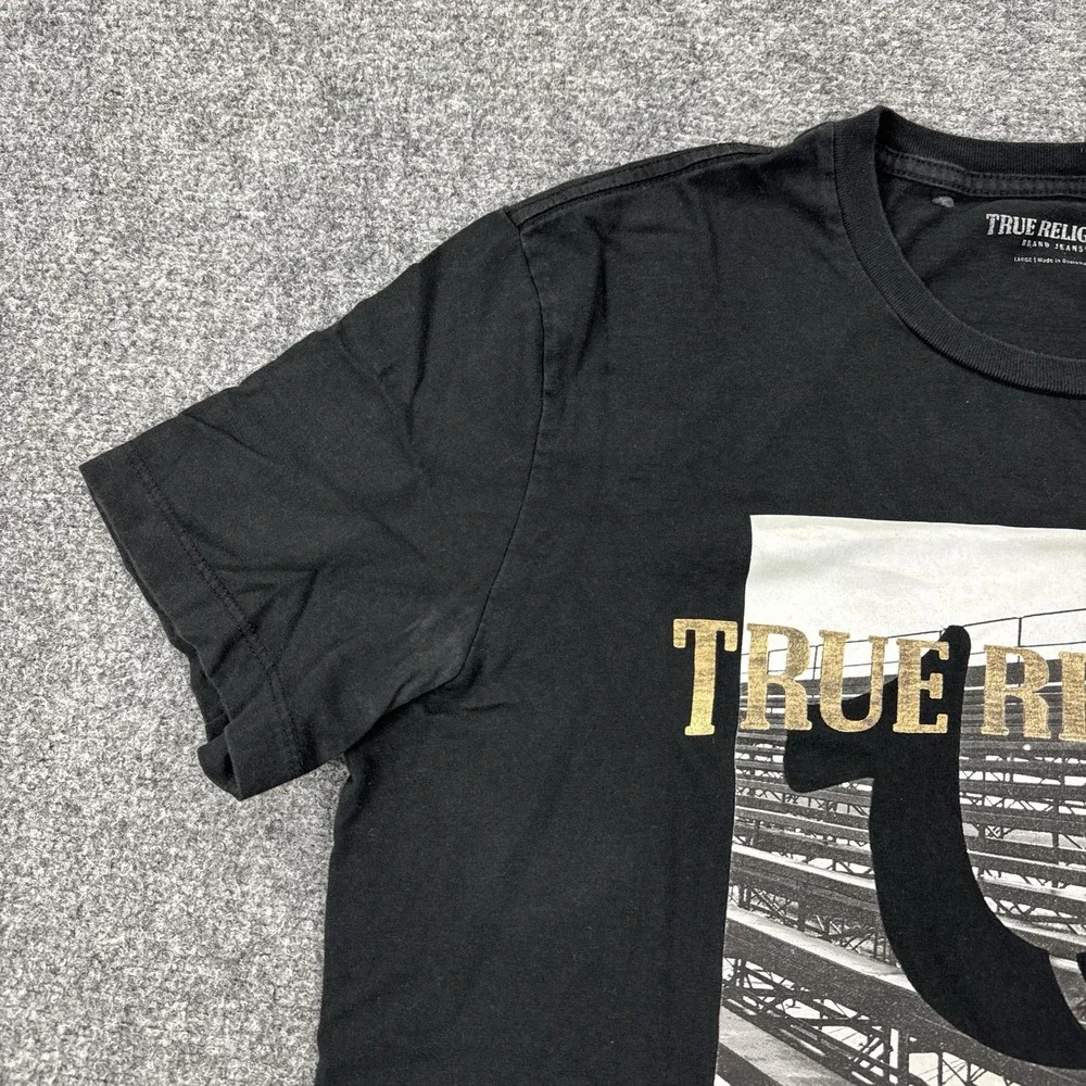 True Religion Shirt Mens Large Black Bleachers Graphic Logo Crewneck Tee Tagless